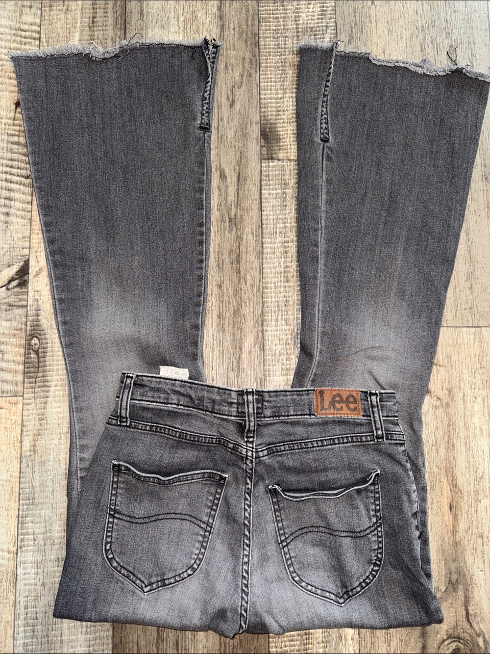 Lee Women’s Gray Frayed-Hem Wide-Leg Jeans-size 8S